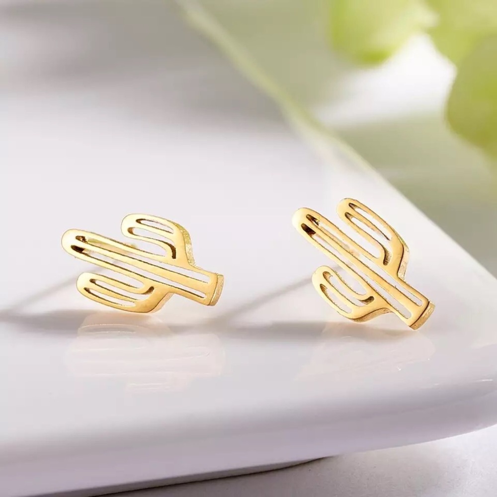 🎉 New Cactus Gold Plated Stud Earrings set